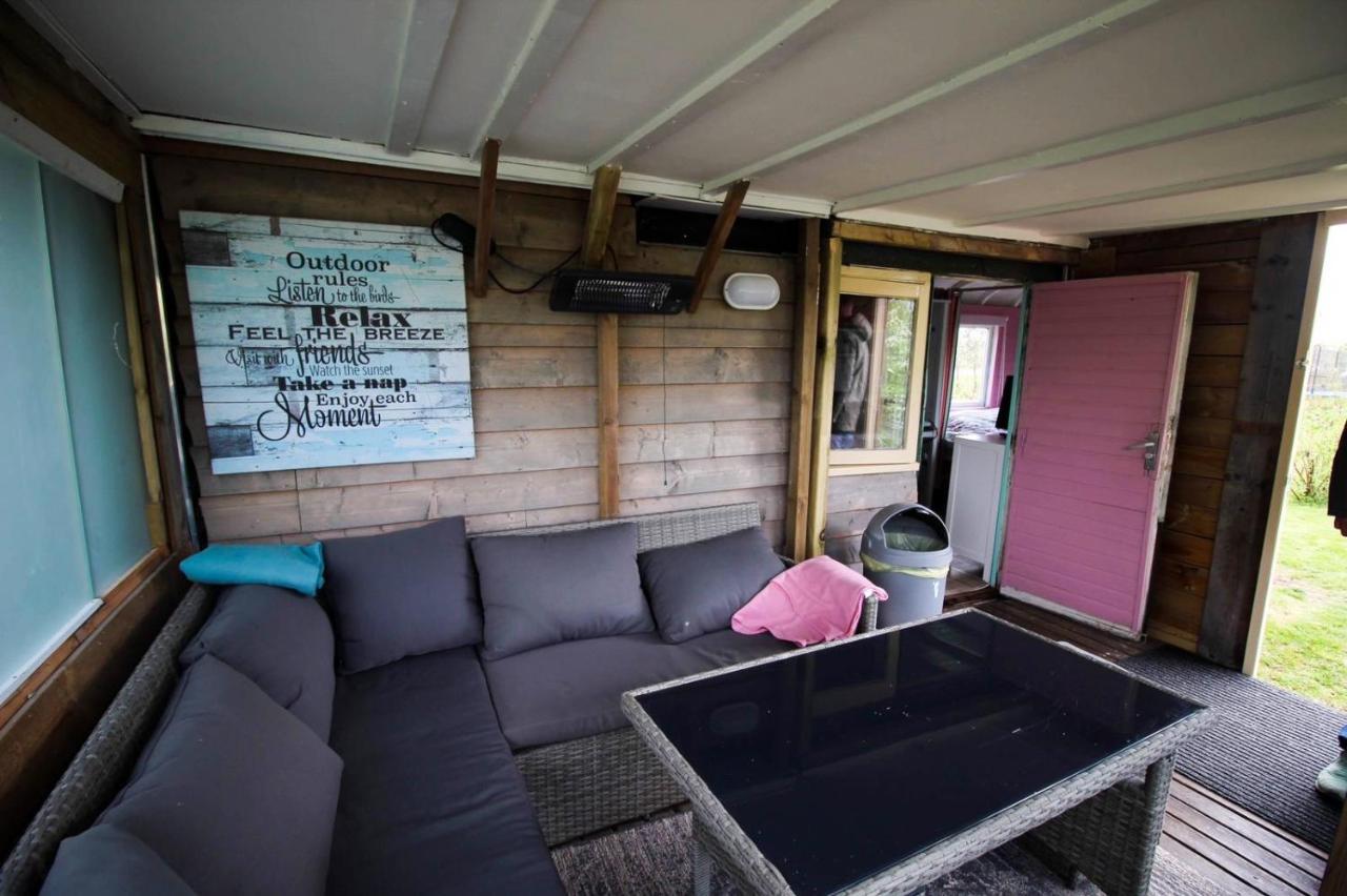 Pipowagen/Chalet De Oude Rijn Bed and Breakfast Harmelen Exterior foto